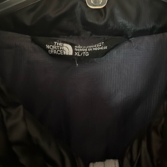 North Face 550 Puffer Jacket - Picture 6 of 6